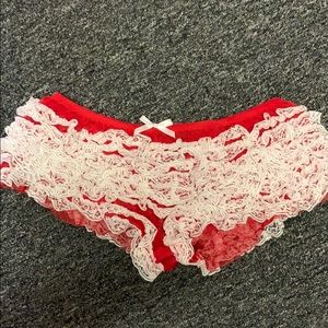 Ruffle panties